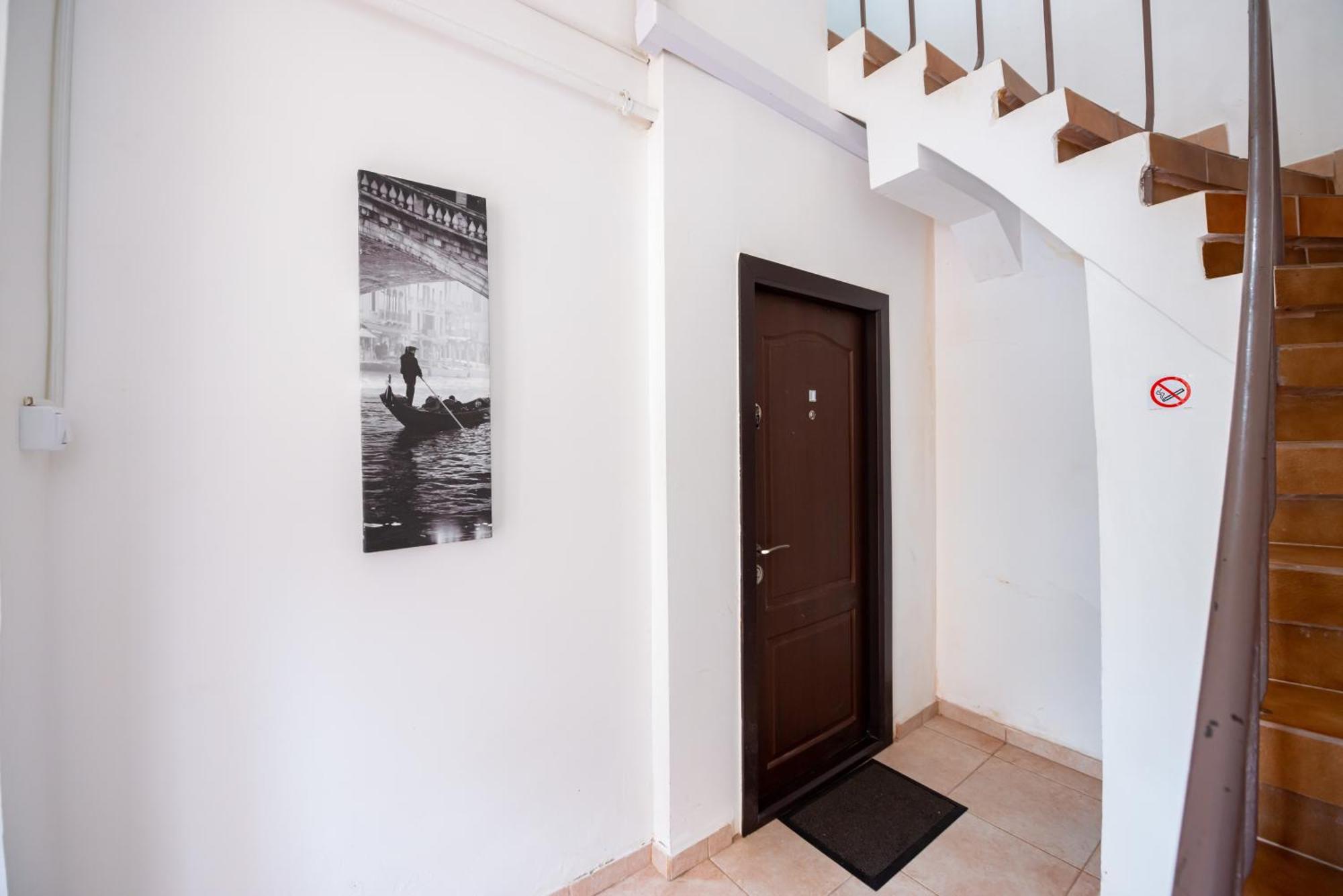 Residenza Di Carbasinni Bucureşti Ngoại thất bức ảnh