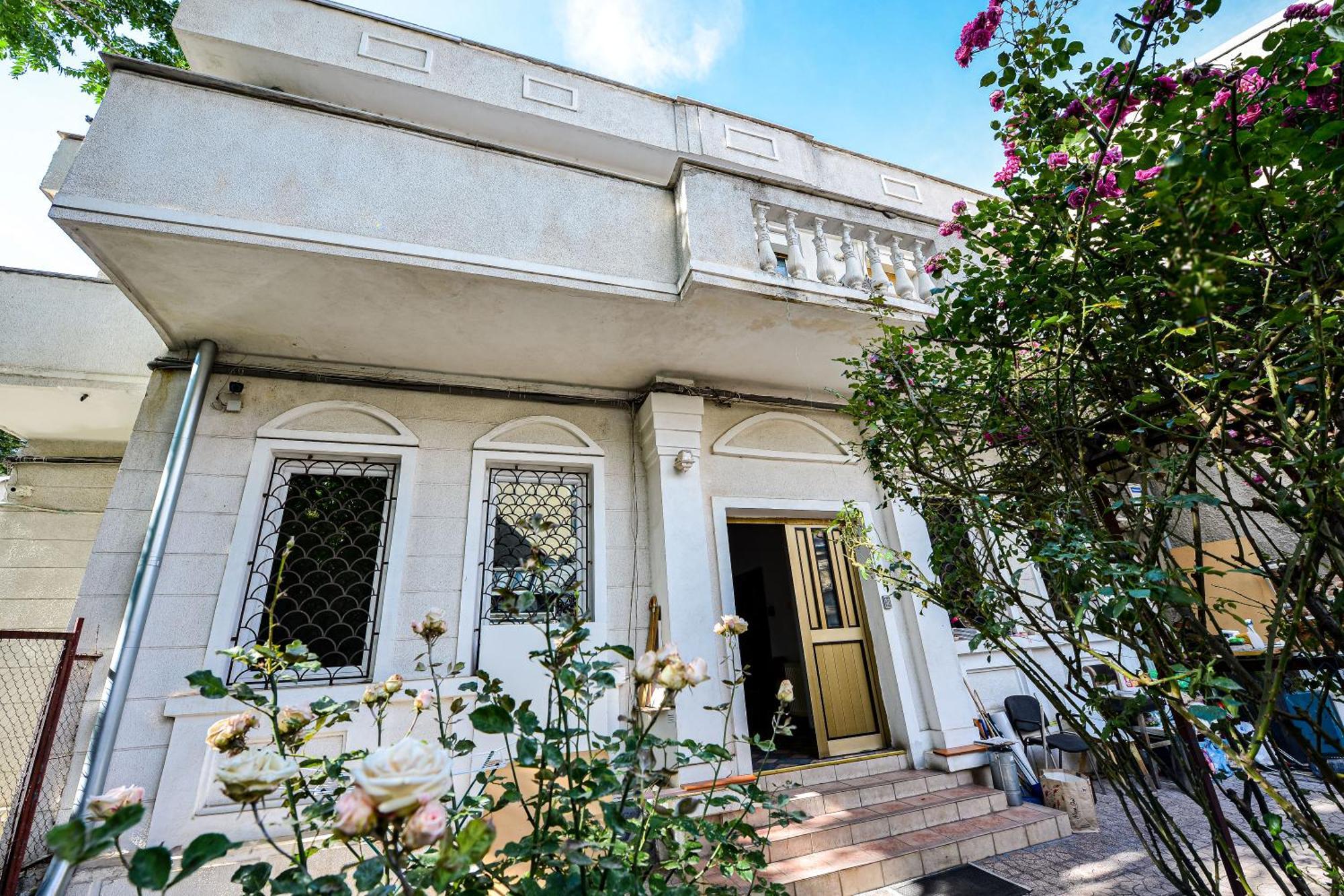 Residenza Di Carbasinni Bucureşti Ngoại thất bức ảnh